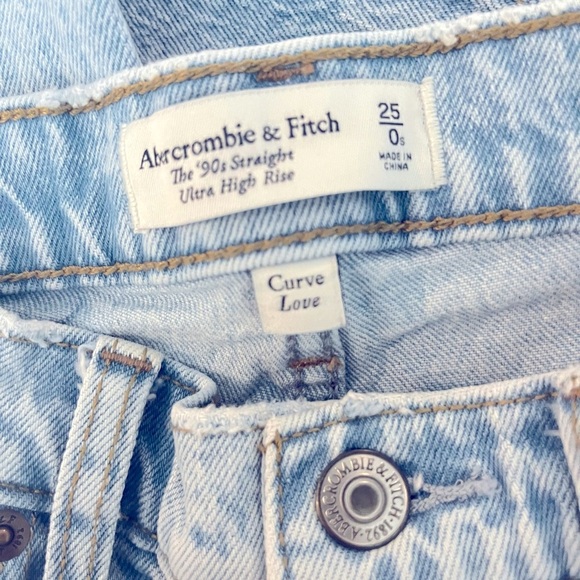 Abercrombie & Fitch the 90s straight ultra high rise jeans - Picture 4 of 4